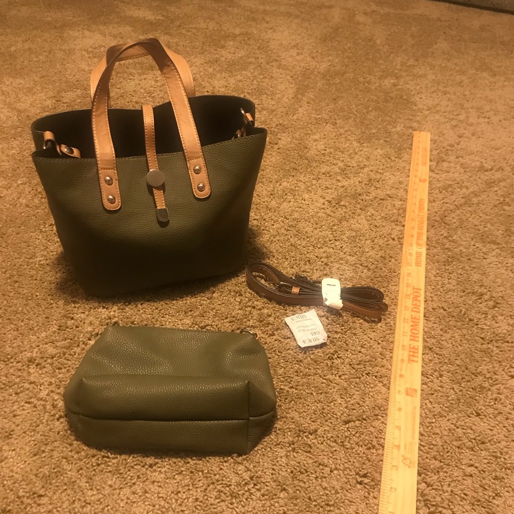 A lovely olive hand bag.